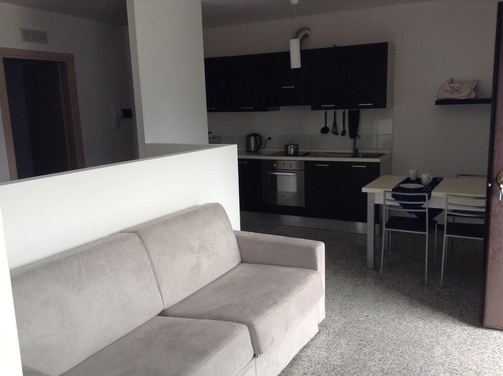 Casa Lampone Lägenhet Trento Rum bild